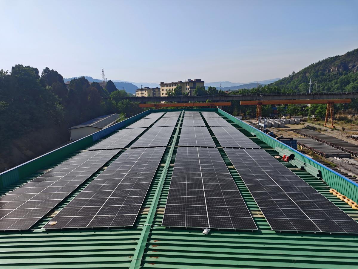廣元沃特爾管業(yè)有限公司977.04KW光伏電站